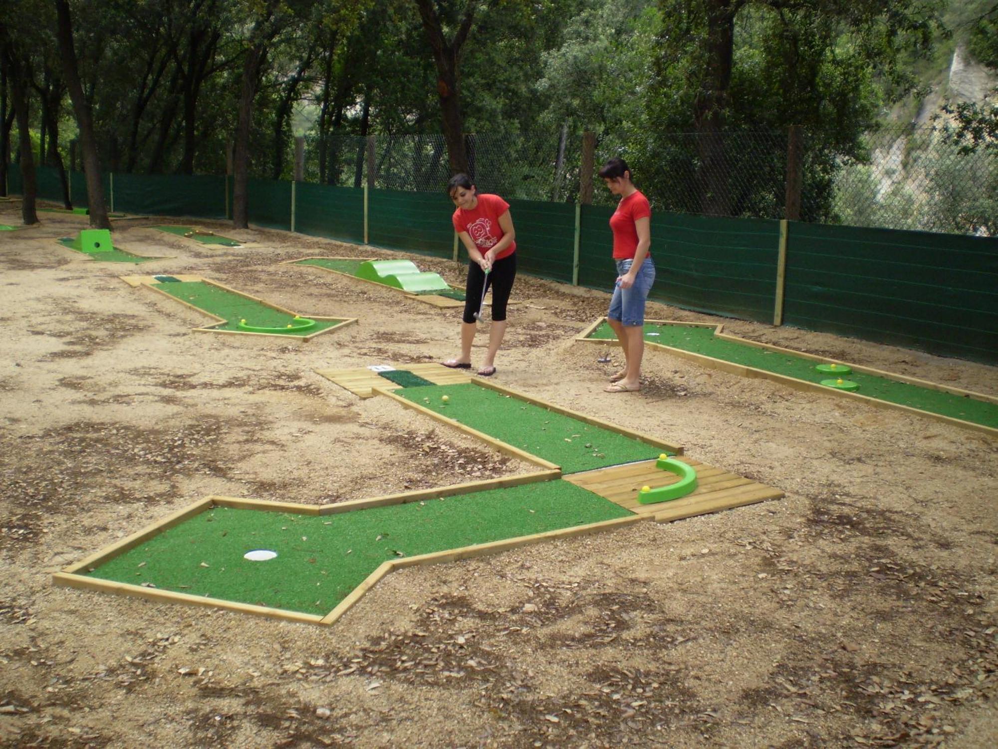 Отель Camping Bassegoda Park Albanya Экстерьер фото