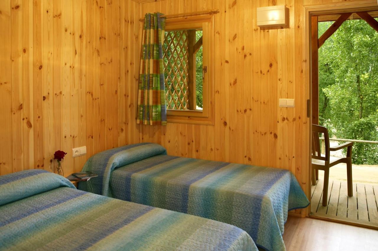 Отель Camping Bassegoda Park Albanya Экстерьер фото