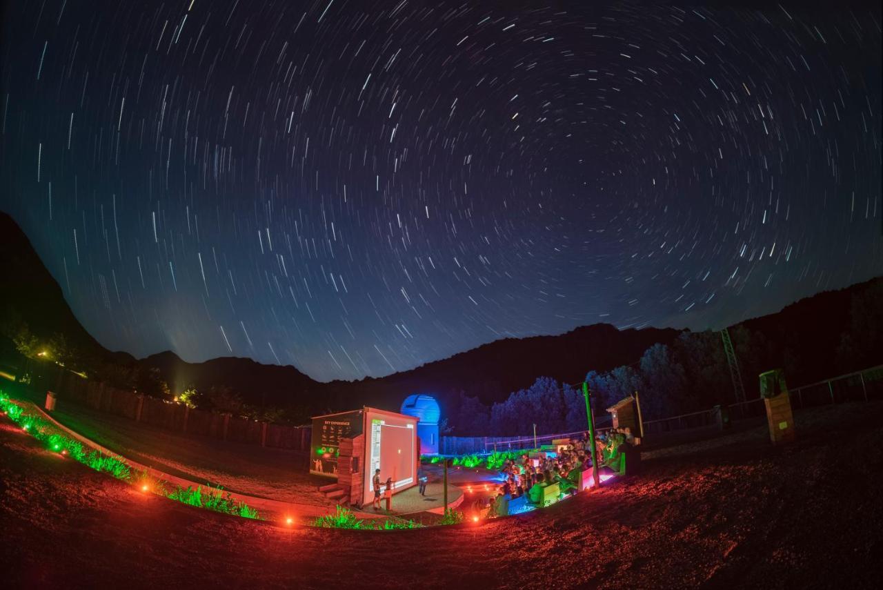 Отель Camping Bassegoda Park Albanya Экстерьер фото