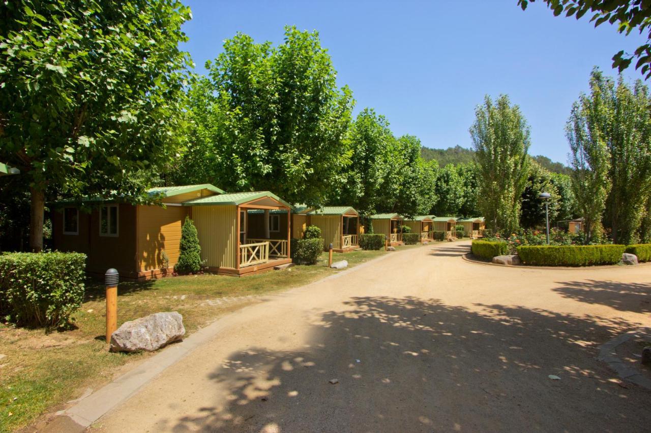 Отель Camping Bassegoda Park Albanya Экстерьер фото